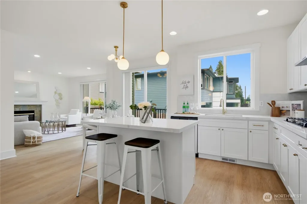 12516 NE 90th Street Kirkland WA 98033