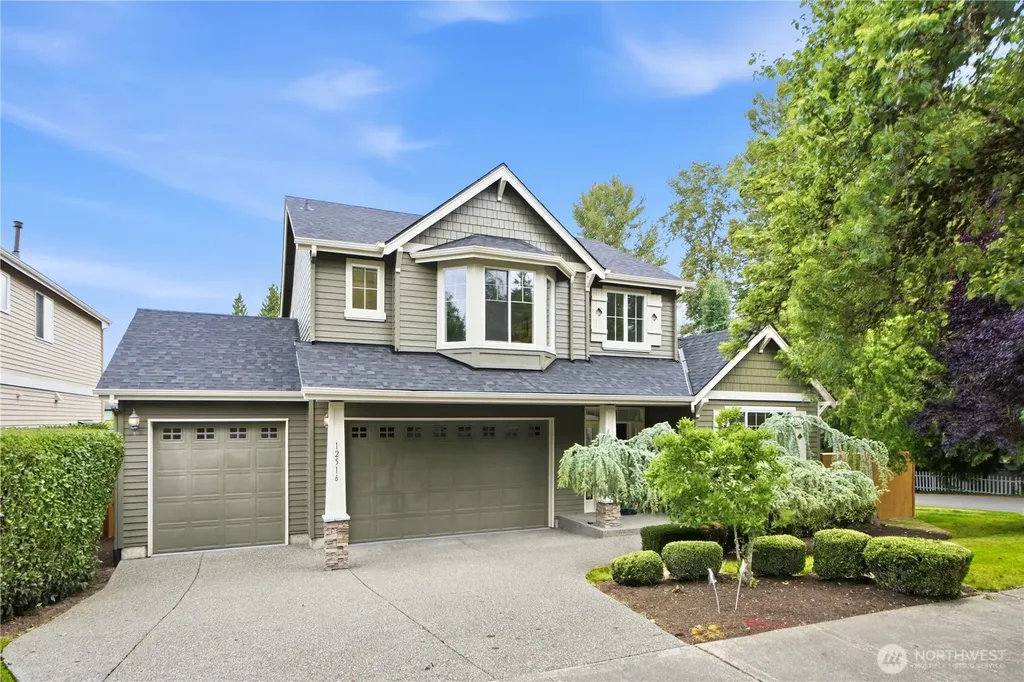12516 NE 90th Street Kirkland WA 98033