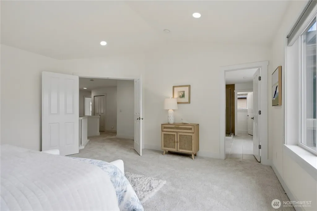 12516 NE 90th Street Kirkland WA 98033