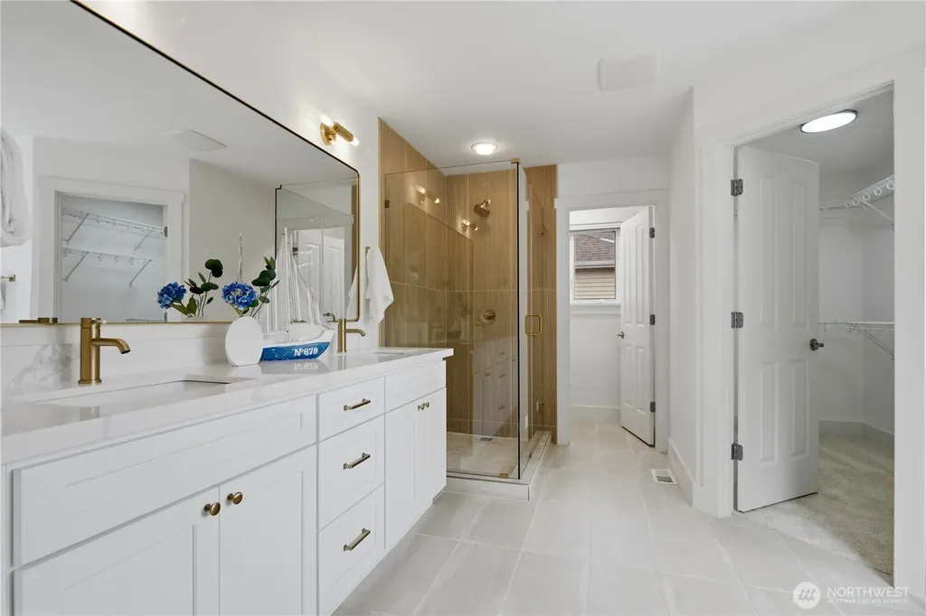 12516 NE 90th Street Kirkland WA 98033