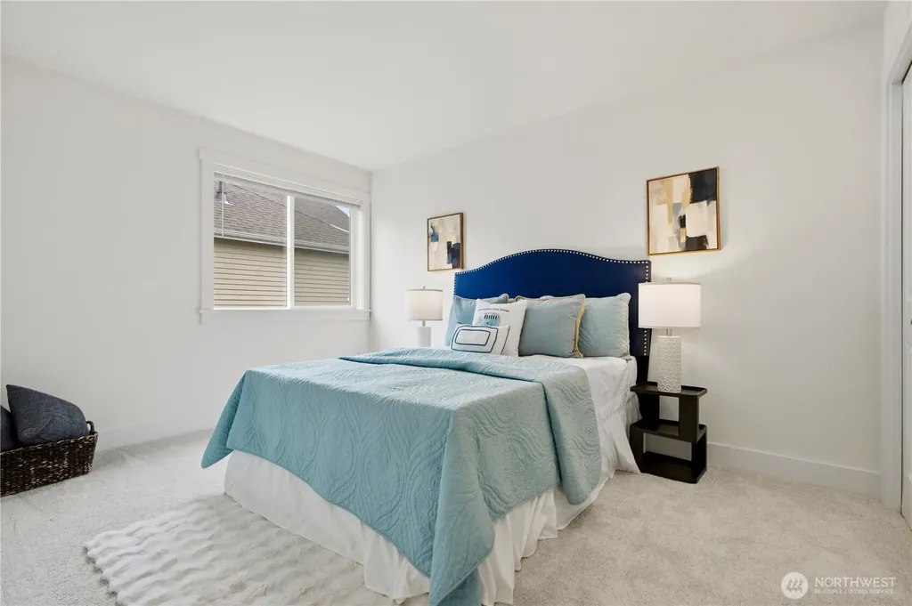 12516 NE 90th Street Kirkland WA 98033