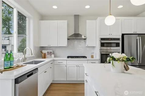 12516 NE 90th Street Kirkland WA 98033