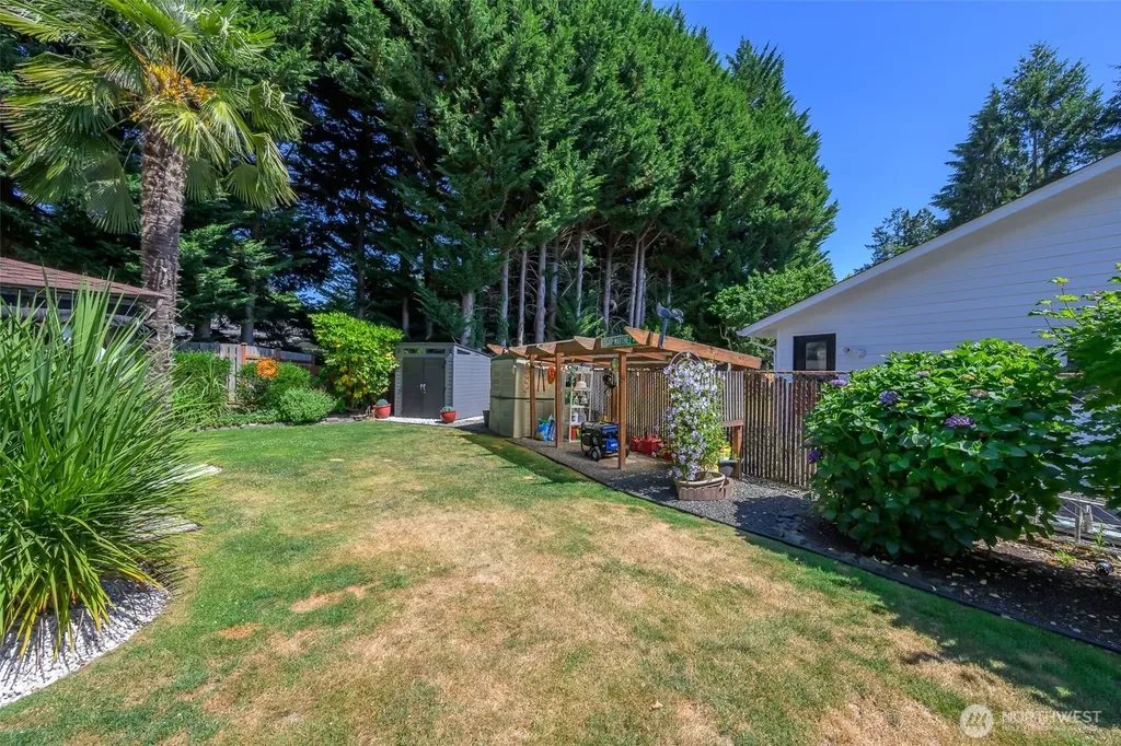 101 NE Wagon Wheel Road Belfair WA 98528