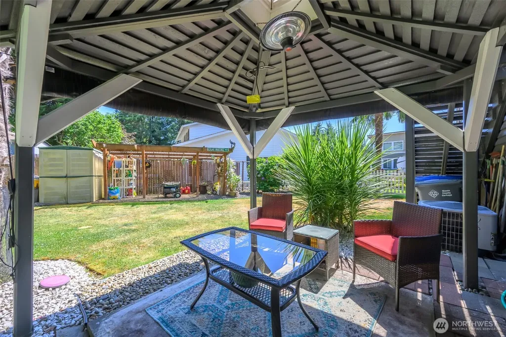 101 NE Wagon Wheel Road Belfair WA 98528