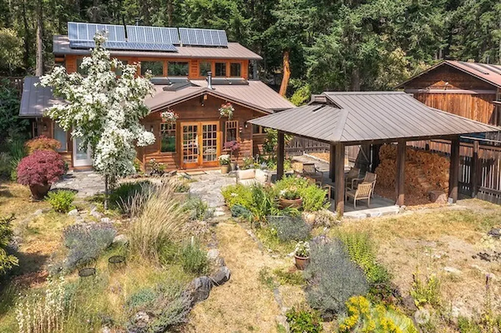 85 Moki Road Orcas Island WA 98280