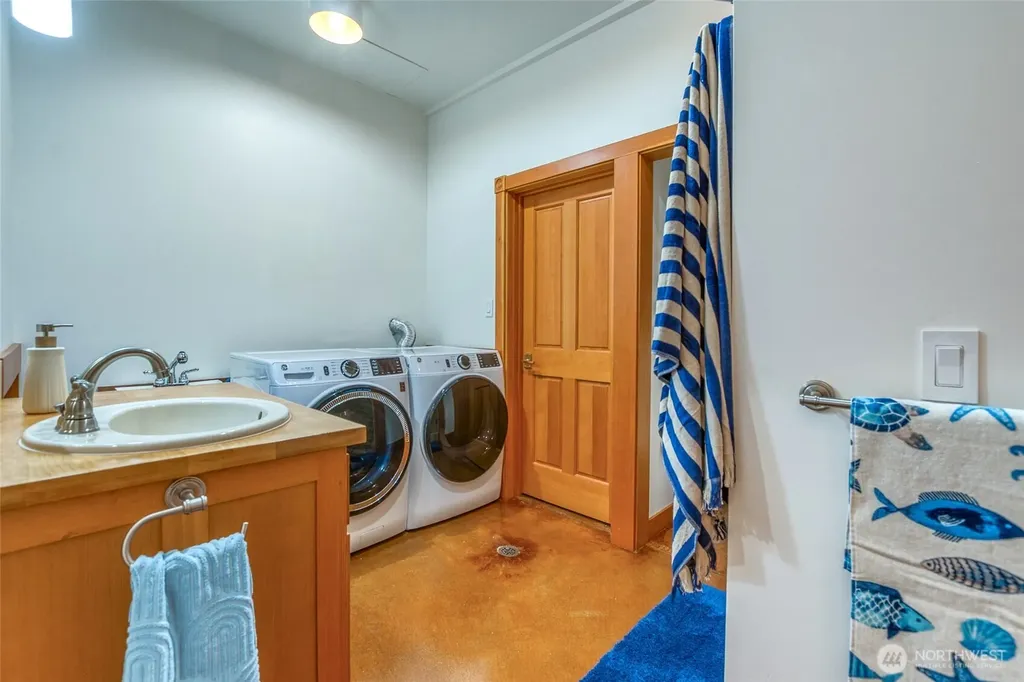 85 Moki Road Orcas Island WA 98280