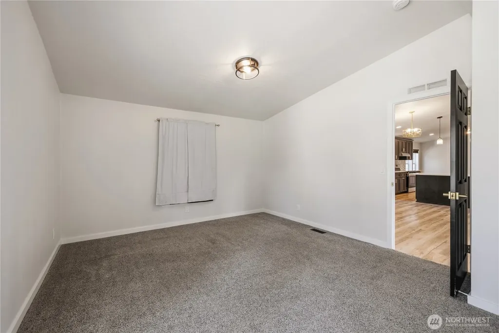 105 Robin Court Longview WA 98632