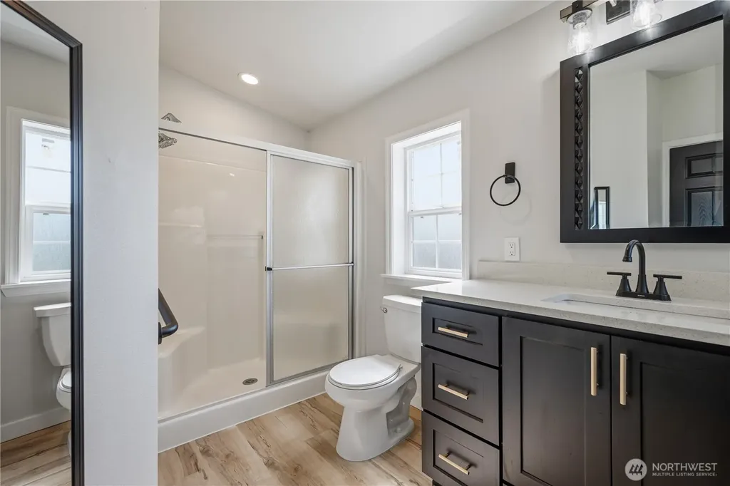 105 Robin Court Longview WA 98632