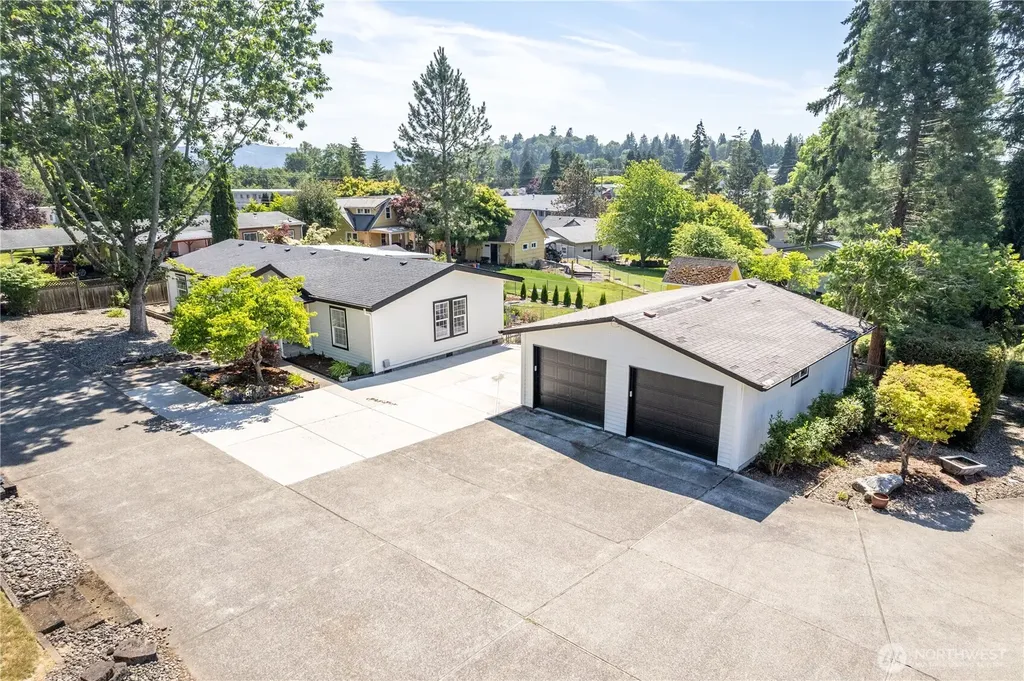 105 Robin Court Longview WA 98632