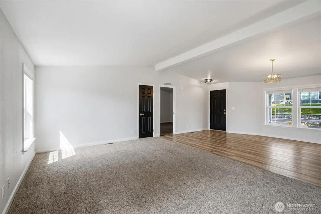 105 Robin Court Longview WA 98632