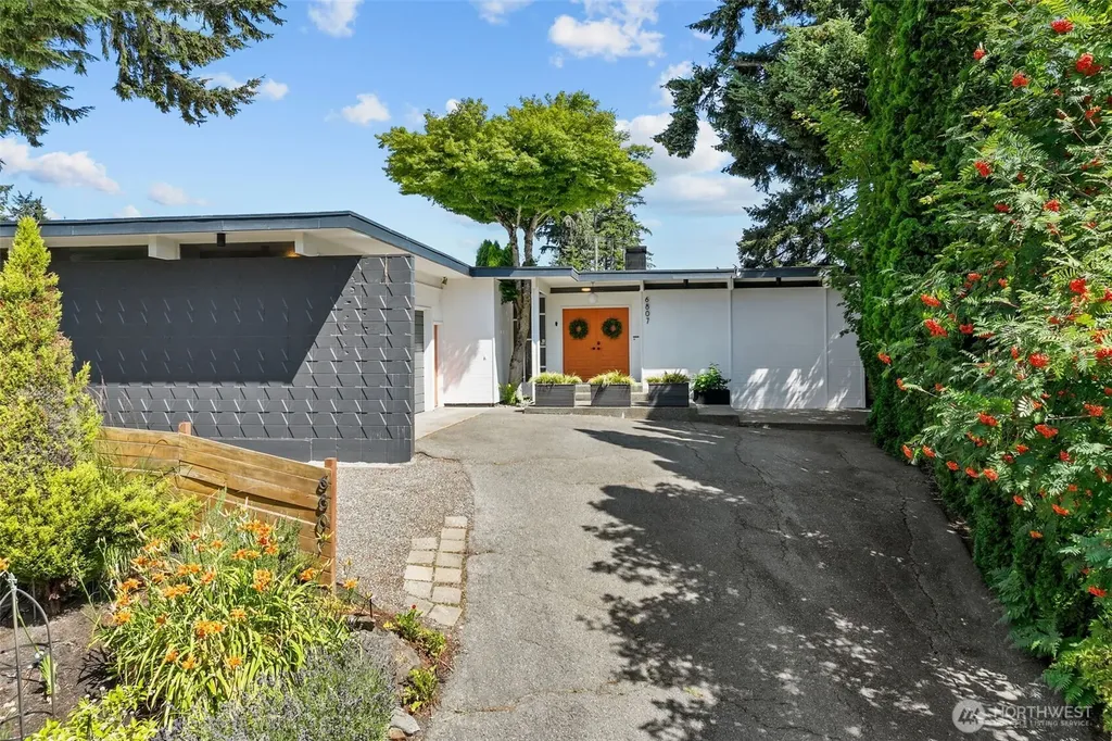 6807 44th Street Court W University Place WA 98466