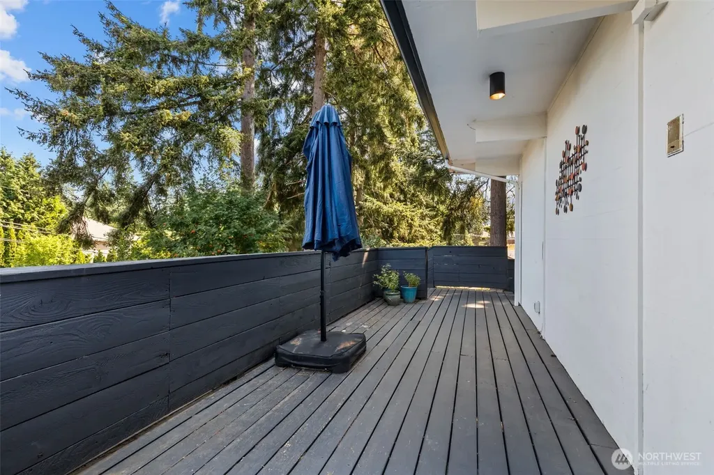 6807 44th Street Court W University Place WA 98466