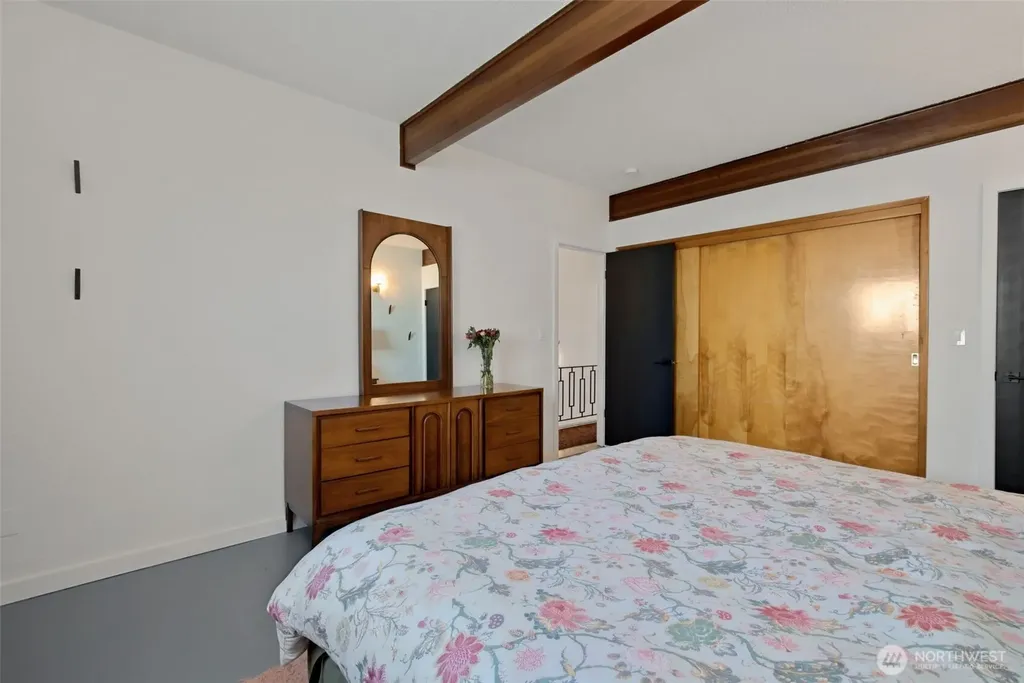 6807 44th Street Court W University Place WA 98466
