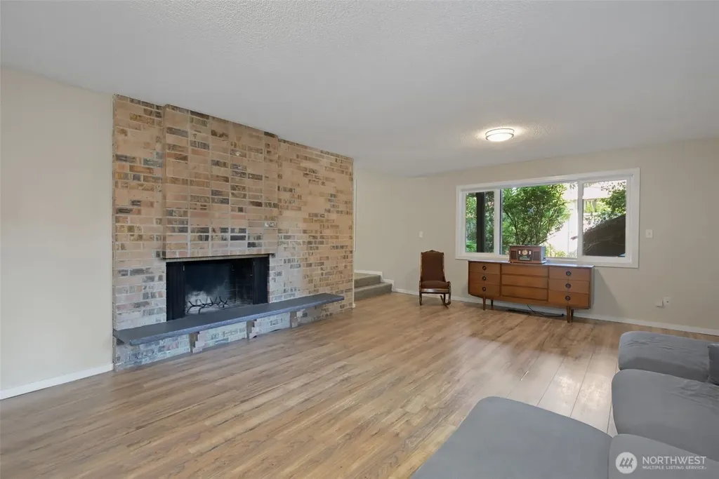 6807 44th Street Court W University Place WA 98466