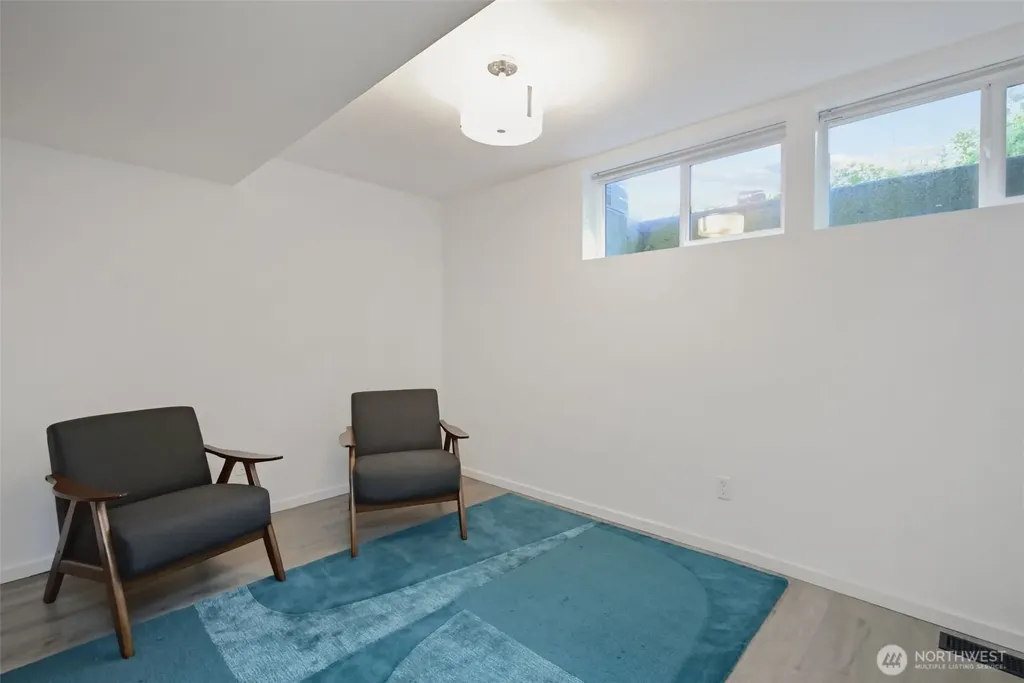 6807 44th Street Court W University Place WA 98466
