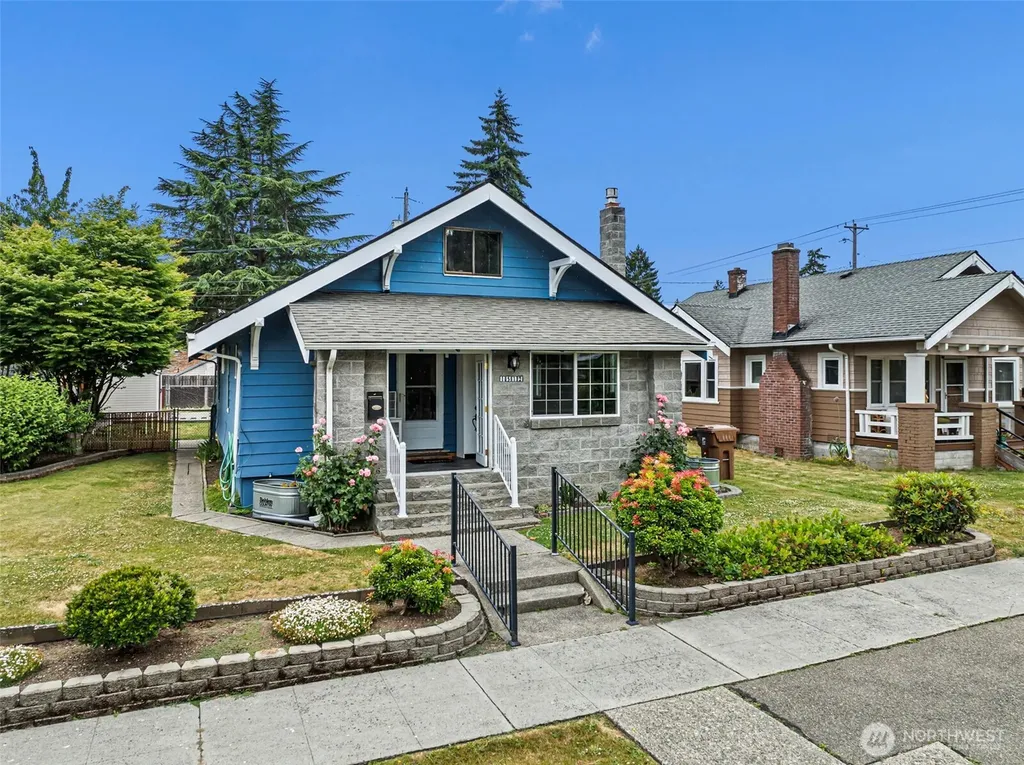 1512 S Oakes Street Tacoma WA 98405
