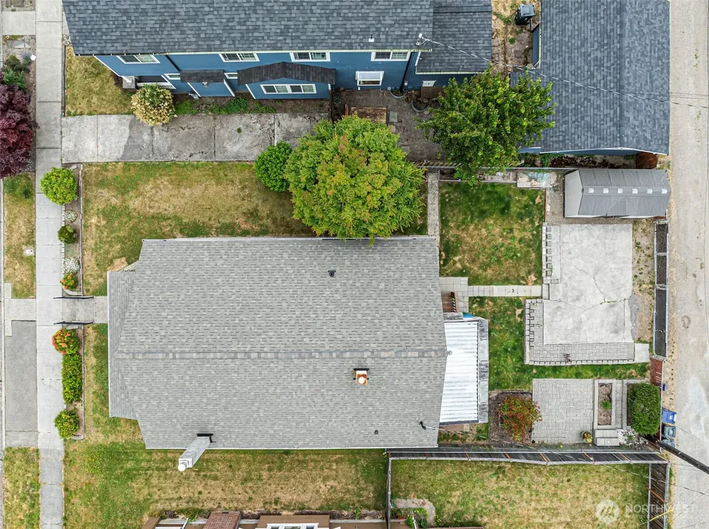 1512 S Oakes Street Tacoma WA 98405