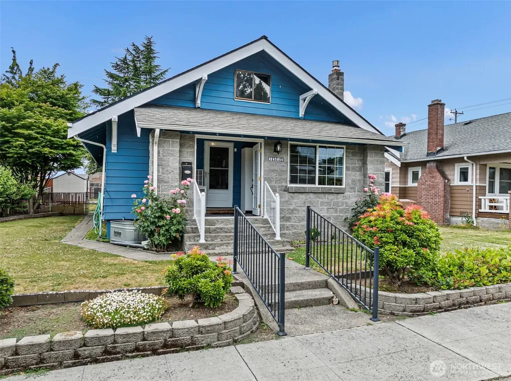 1512 S Oakes Street Tacoma WA 98405