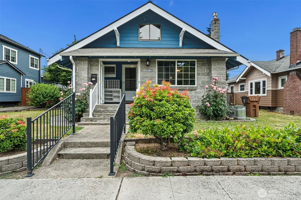 1512 S Oakes Street Tacoma WA 98405