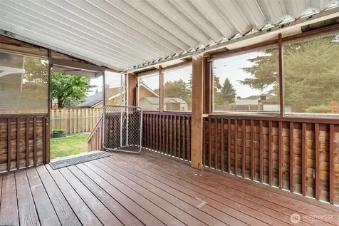 1512 S Oakes Street Tacoma WA 98405