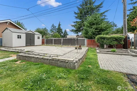 1512 S Oakes Street Tacoma WA 98405