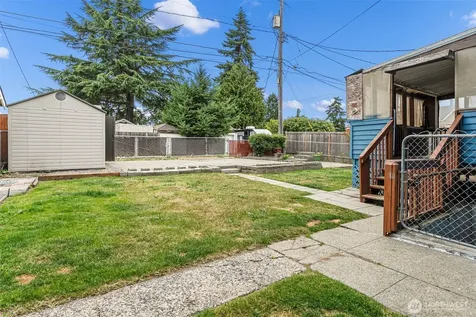 1512 S Oakes Street Tacoma WA 98405