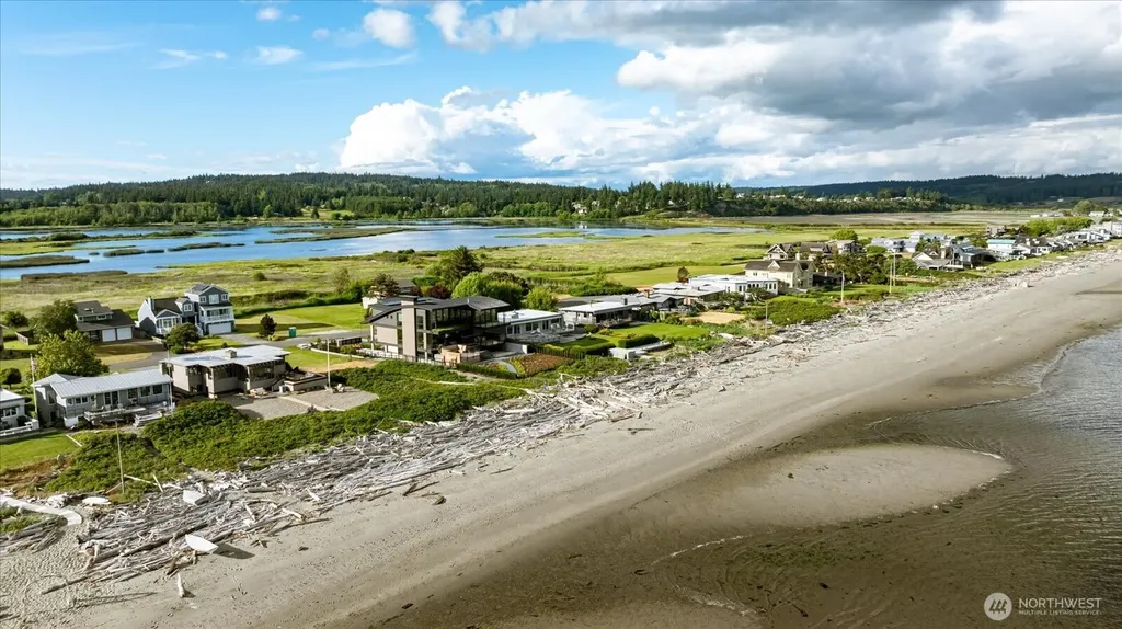 2126 Shore Avenue Freeland WA 98249