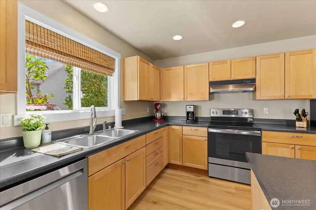 14625 33rd Place W Lynnwood WA 98087