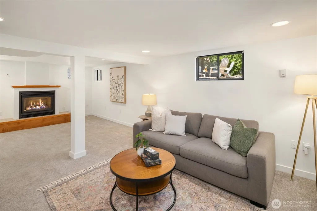 108 N 57th Street Seattle WA 98103