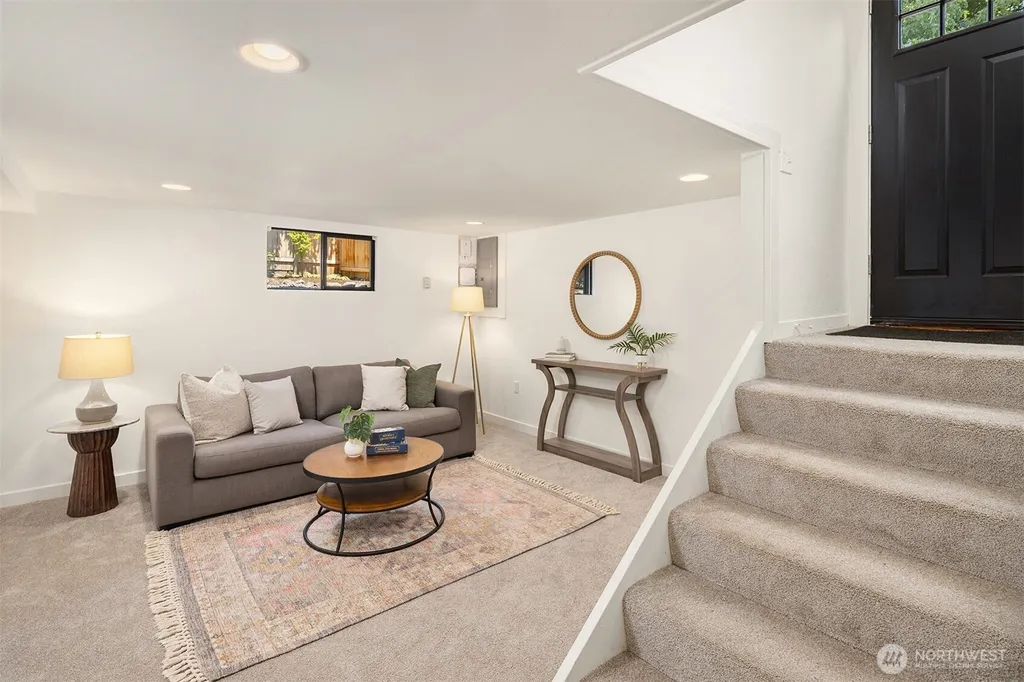 108 N 57th Street Seattle WA 98103