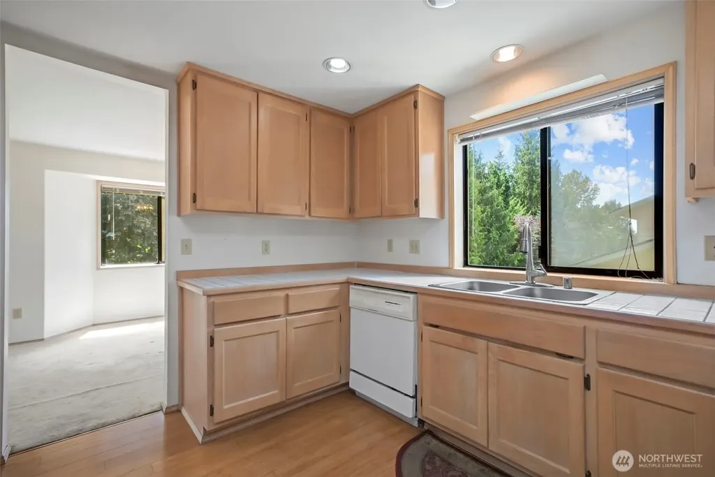 7030 67th Place NE Marysville WA 98270