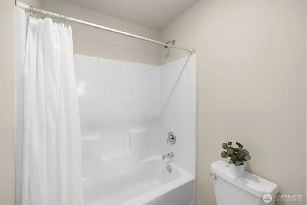 13711 NE 107th Street Vancouver WA 98682