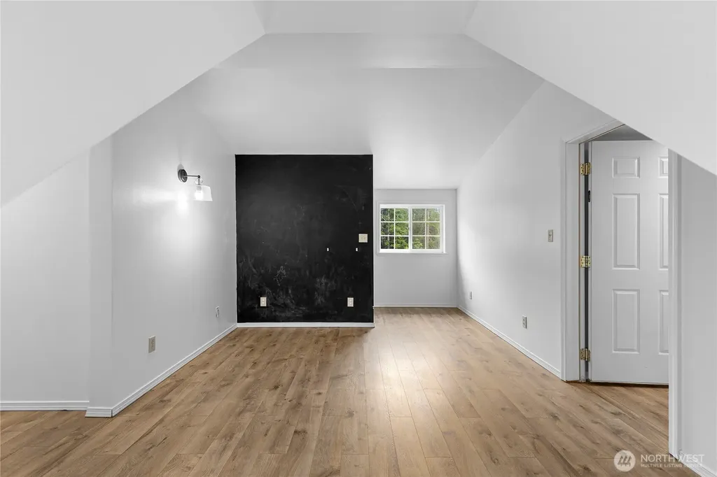 91 Loafer Lane Port Angeles WA 98362