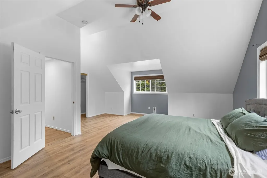 91 Loafer Lane Port Angeles WA 98362