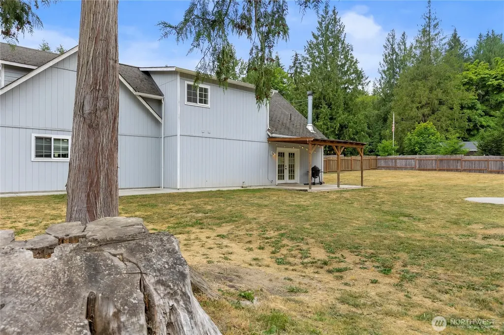 91 Loafer Lane Port Angeles WA 98362