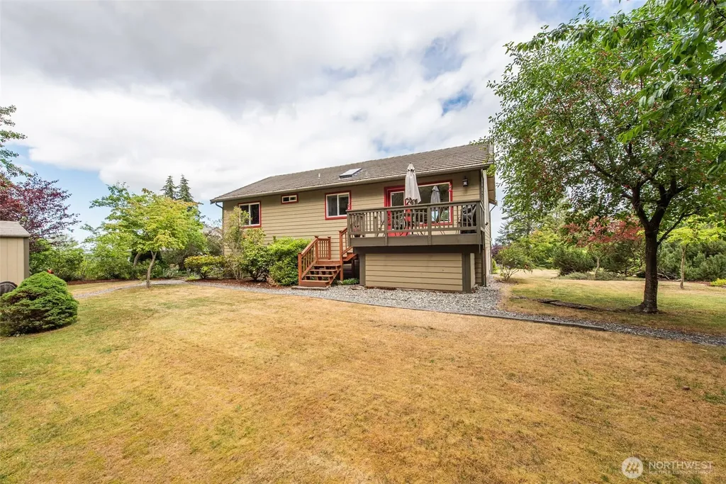 20 Doe Run Road Sequim WA 98382