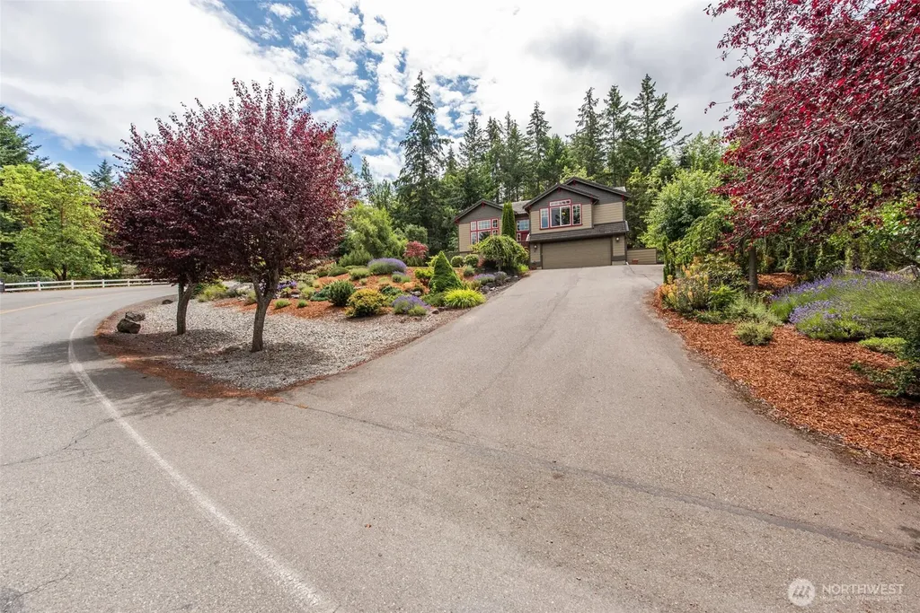 20 Doe Run Road Sequim WA 98382