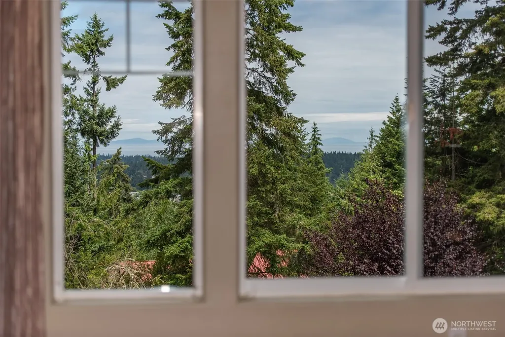 20 Doe Run Road Sequim WA 98382