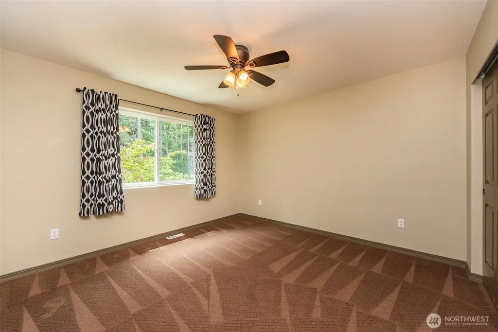 20 Doe Run Road Sequim WA 98382