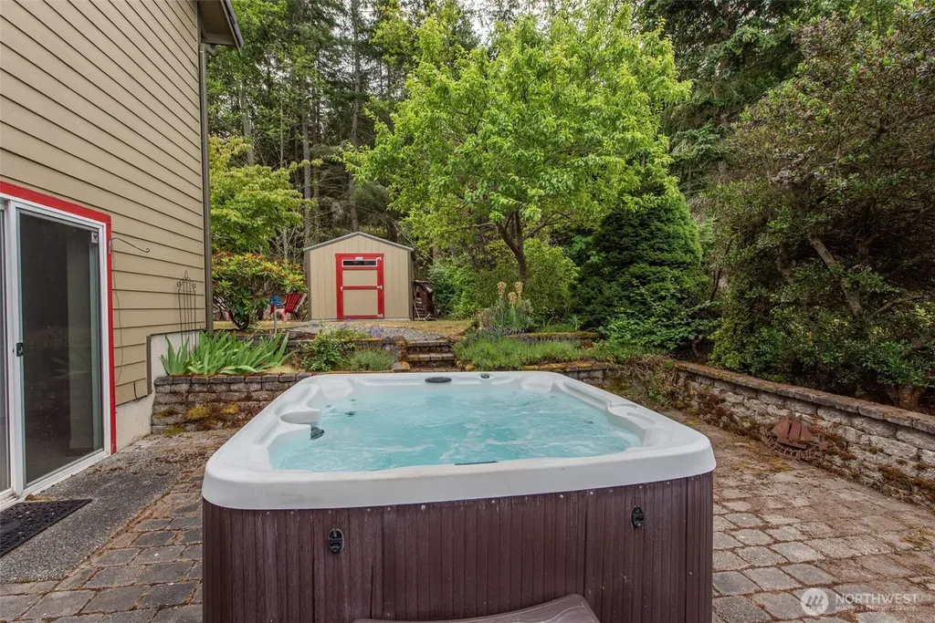 20 Doe Run Road Sequim WA 98382