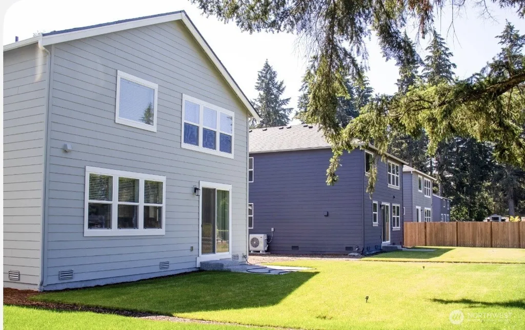 14714 59th Avenue E Puyallup WA 98375