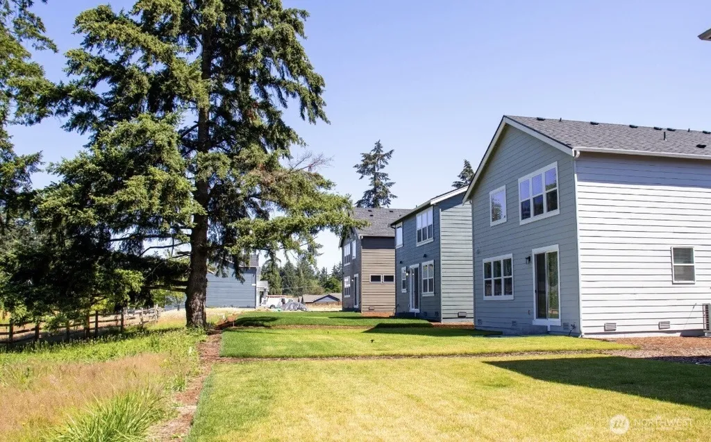 14714 59th Avenue E Puyallup WA 98375