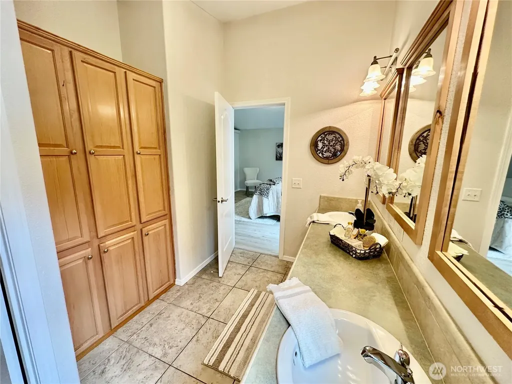 2714 113th Way SW Olympia WA 98512