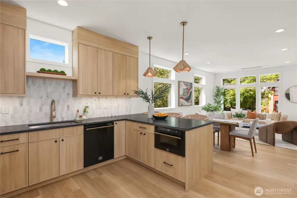 3636 Greenwood Avenue N Seattle WA 98103