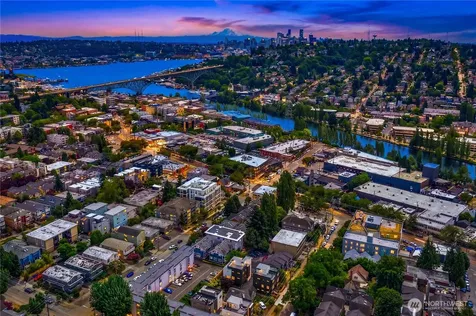 3636 Greenwood Avenue N Seattle WA 98103