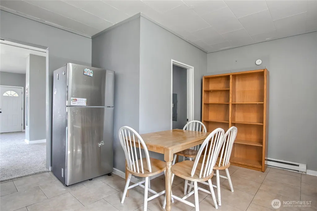 5411 S Warner Street Tacoma WA 98409
