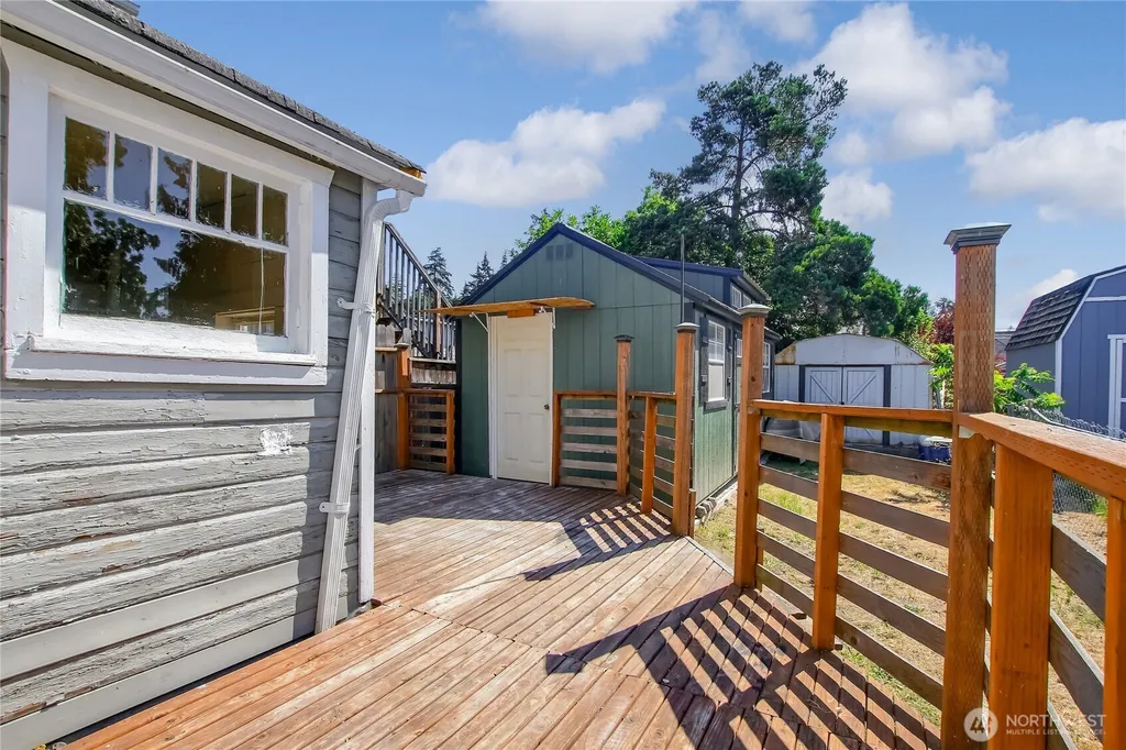 5411 S Warner Street Tacoma WA 98409