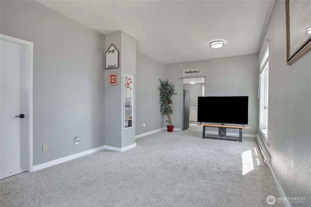 5411 S Warner Street Tacoma WA 98409