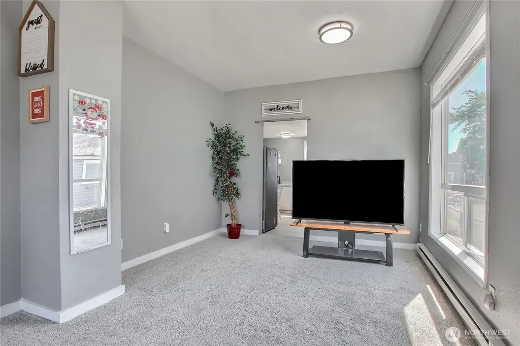 5411 S Warner Street Tacoma WA 98409
