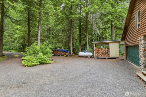 191 Northwoods Cabin Cougar WA 98616
